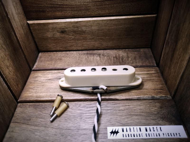Strat Hot 70s - Image 3